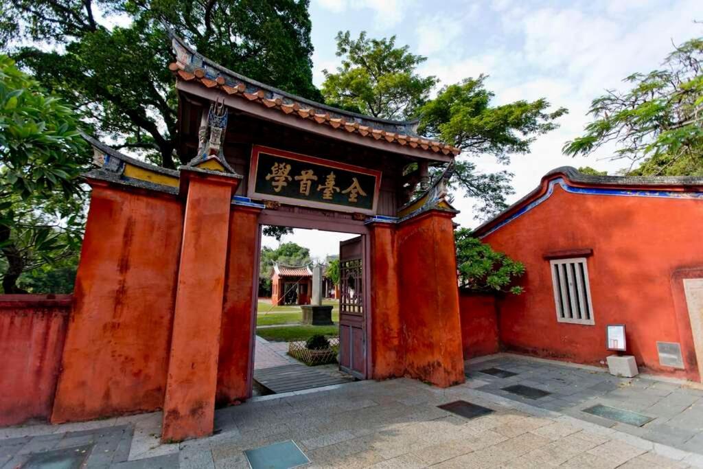 Dock Inn可包棟民宿 Tainan Buitenkant foto