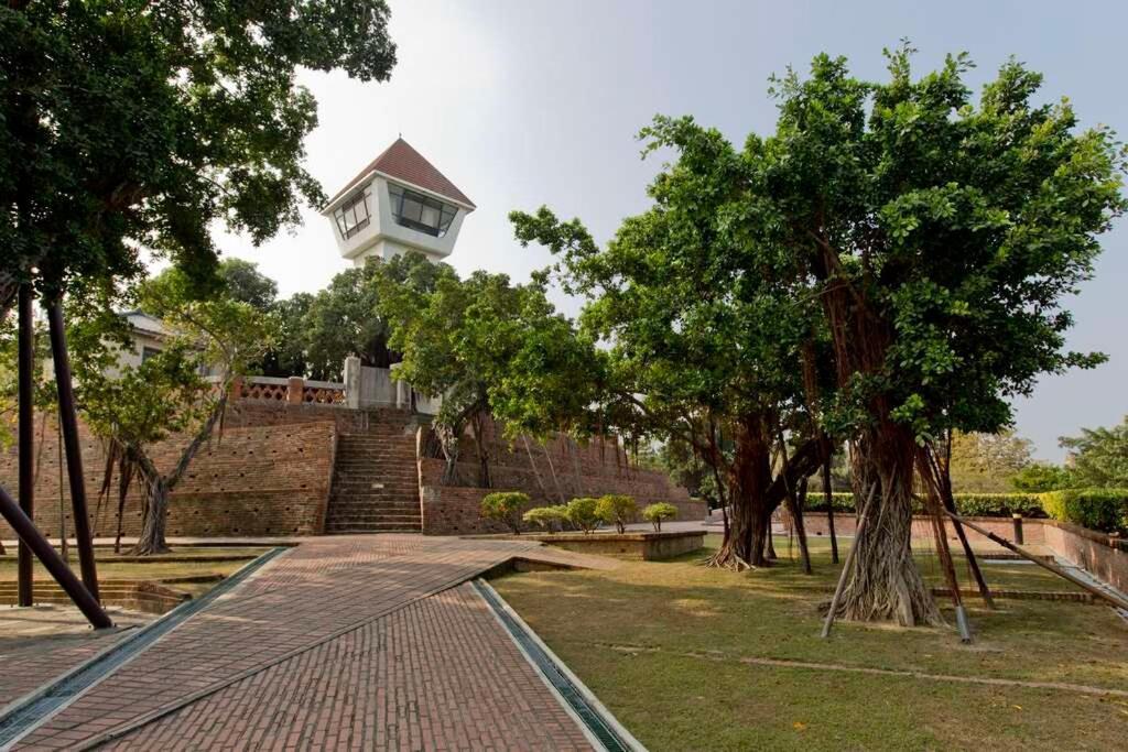 Dock Inn可包棟民宿 Tainan Buitenkant foto