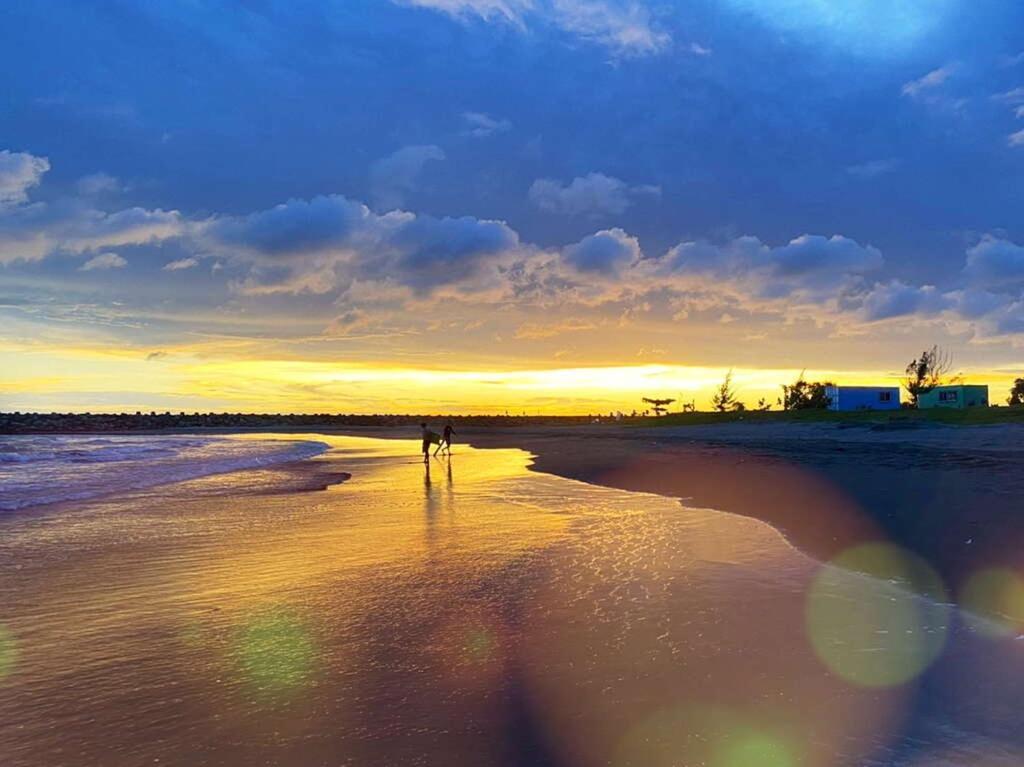 Dock Inn可包棟民宿 Tainan Buitenkant foto